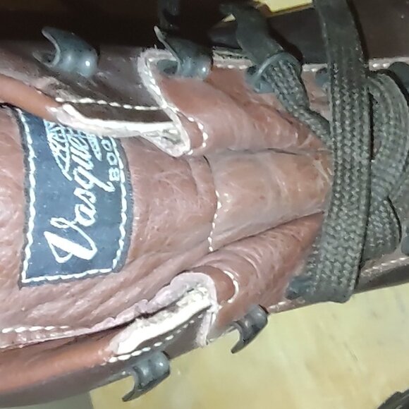 Vasque Hiking Boots - Picture 3 of 9